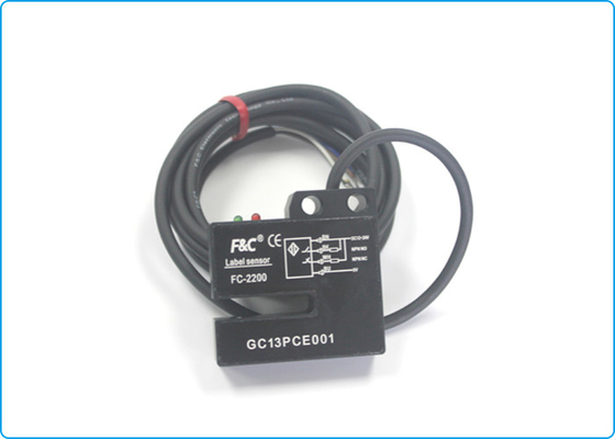 NPN NO+NC 12V DC Sticker Infrared Label Sensor 6mm Slot For Labeler Machine