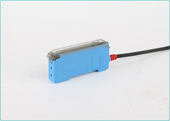 Analog 0-5V Digital Fiber Optic Sensor Amplifier FF-403V 3-wire Red Light