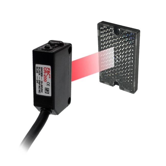 Square Retro Reflection Photoelectric Sensor Switch PNP Type 2M Sensing