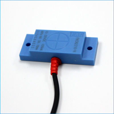 Non-metallic detector sensor and capacitive proximity switch and npn water detector sensor